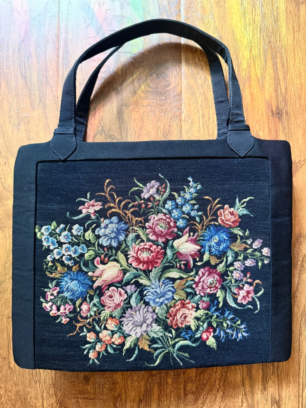 Antique Italian early 1900s petite point embroidered floral handbag
